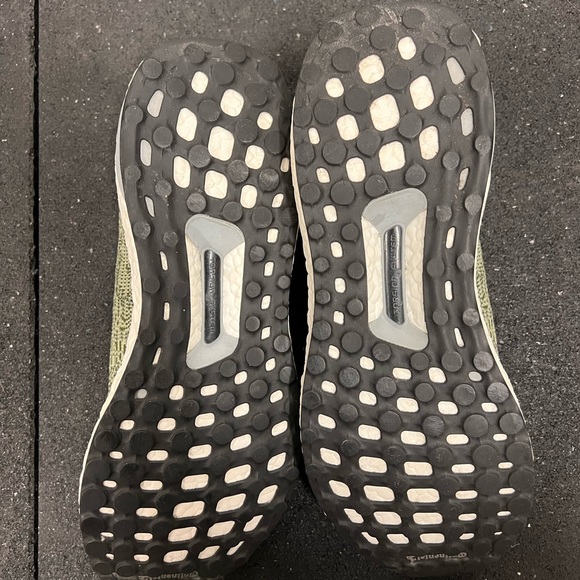 Adidas Ultraboost Uncaged Sz. 9 - Picture 3 of 7